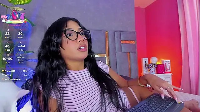 Tyla Ks online show from April 16, 2026, 9:39 pm