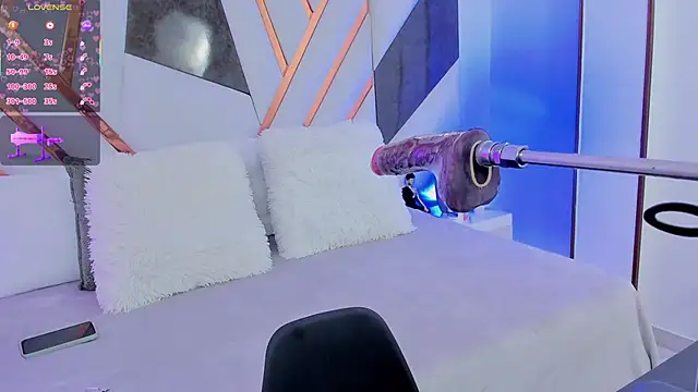 cutie sarax1 online show from September 20, 2025, 12:28 pm