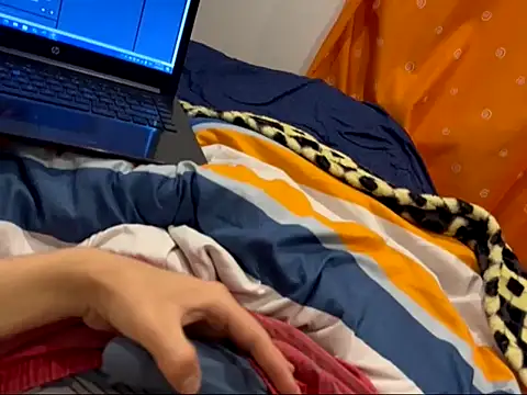 Snapshot of Fperezv207 chatting on September 12, 2025, 5:18 am Fperezv207 online show from September 12, 2025, 5:18 am