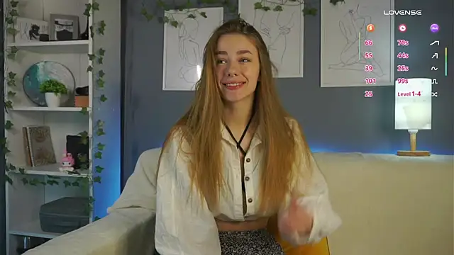 EmilaMills online show from March 13, 2025, 11:59 pm