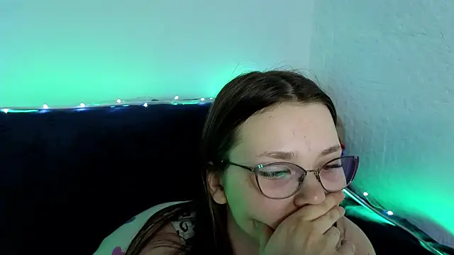 milliedoll online show from September 24, 2025, 8:28 am