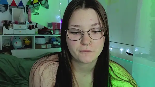 milliedoll online show from October 22, 2025, 4:13 am