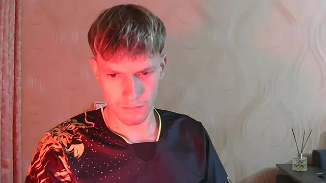 frama666 online show from October 28, 2025, 8:44 pm