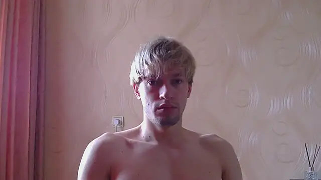 Snapshot of frama666 chatting on June 2, 2026, 9:00 am frama666 online show from June 2, 2026, 9:00 am