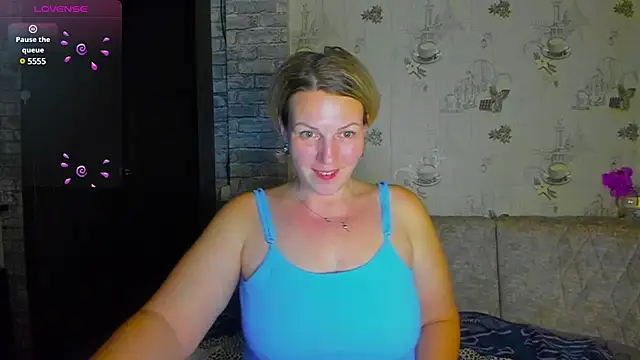 LadyLucky  online show from March 15, 2025, 4:43 pm