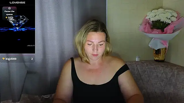 LadyLucky  online show from September 29, 2025, 2:49 am