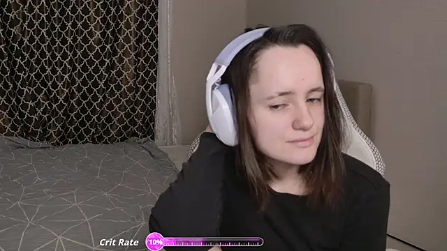 Snapshot of Luna_Loveee chatting on January 8, 2026, 3:42 am Luna Loveee online show from January 8, 2026, 3:42 am