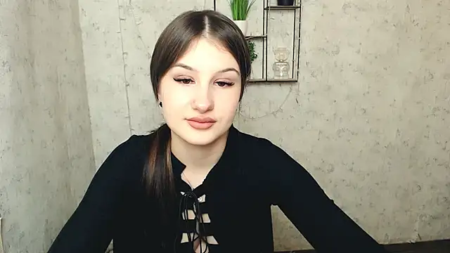  MiaAngell online show from March 5, 2025, 5:50 pm