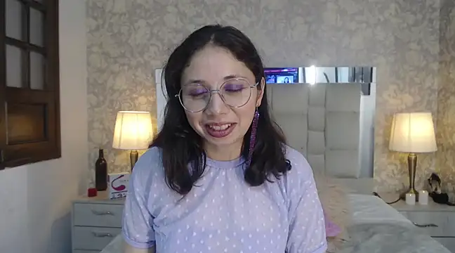 Stephanie Sun online show from February 26, 2025, 4:56 pm