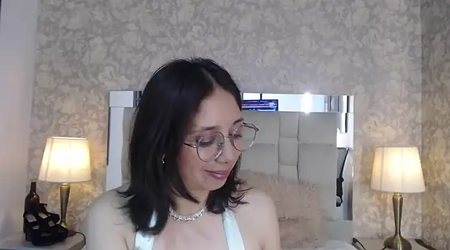 Stephanie Sun online show from March 3, 2025, 5:07 pm