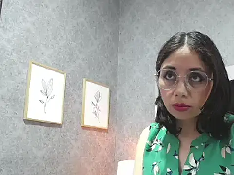 Stephanie Sun online show from March 6, 2025, 1:14 pm