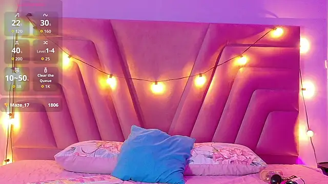 Snapshot of innocenthazel chatting on October 31, 2025, 2:56 am innocenthazel online show from October 31, 2025, 2:56 am