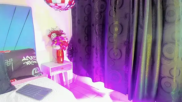 Snapshot of Mariana_star1 chatting on April 29, 2026, 4:16 am Mariana star1 online show from April 29, 2026, 4:16 am