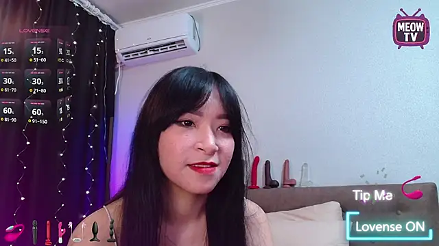 miyakimi0101 online show from September 29, 2025, 12:38 am