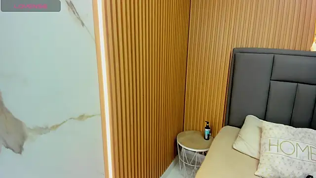 MEGANZARICK online show from November 15, 2025, 3:15 am