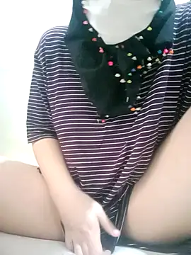 hotwifehalebora online show from January 13, 2026, 1:16 pm