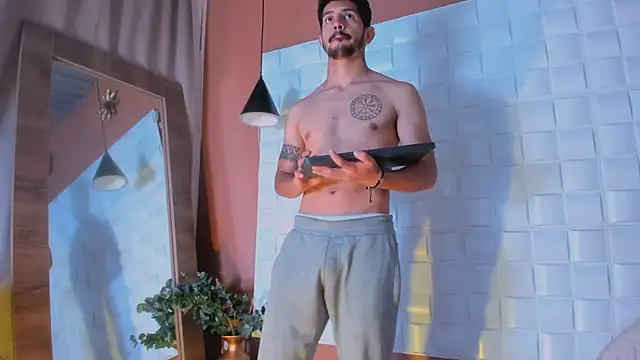 AlejandroStormm online show from March 19, 2025, 8:54 pm