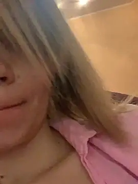 Ella Pearlie online show from February 24, 2025, 11:19 pm