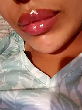 Sexlove1xo online show from October 15, 2025, 3:34 pm