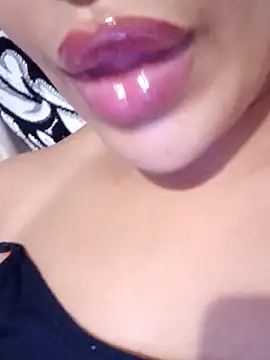 Sexlove1xo online show from October 18, 2025, 2:40 pm