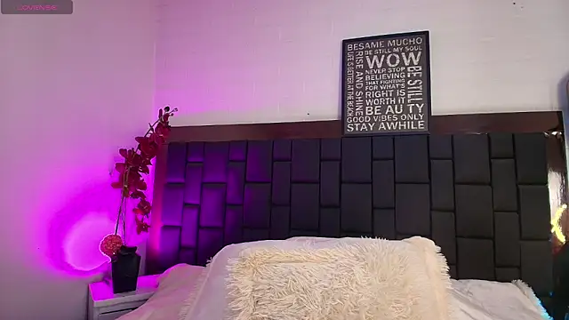 Lexi Howard  online show from December 15, 2025, 2:16 am