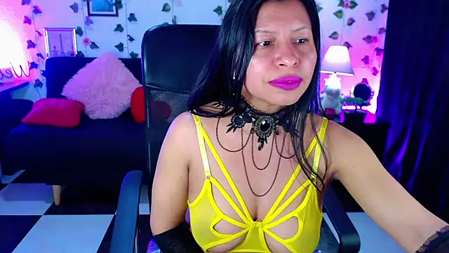 Snapshot of AbbyPrincessAGT chatting on July 11, 2026, 9:49 pm AbbyPrincessAGT online show from July 11, 2026, 9:49 pm