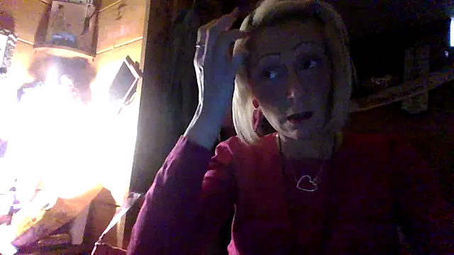 beautifulmee23 online show from February 23, 2025, 5:29 pm