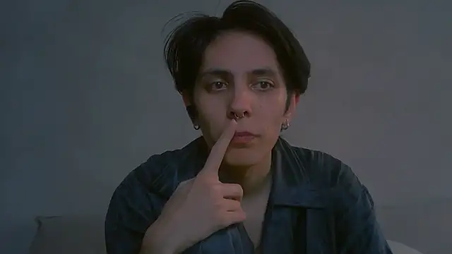 oli vers online show from September 22, 2025, 3:03 pm