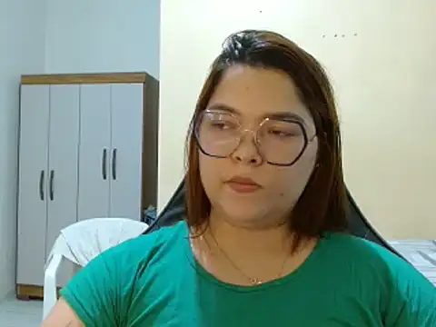 GoddessChaar online show from March 19, 2025, 1:21 am