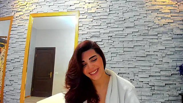 Snapshot of Bella_Posh chatting on February 26, 2025, 6:58 am Bella Posh online show from February 26, 2025, 6:58 am