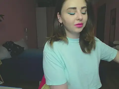 AnnsLove is online show from November 5, 2025, 8:03 am