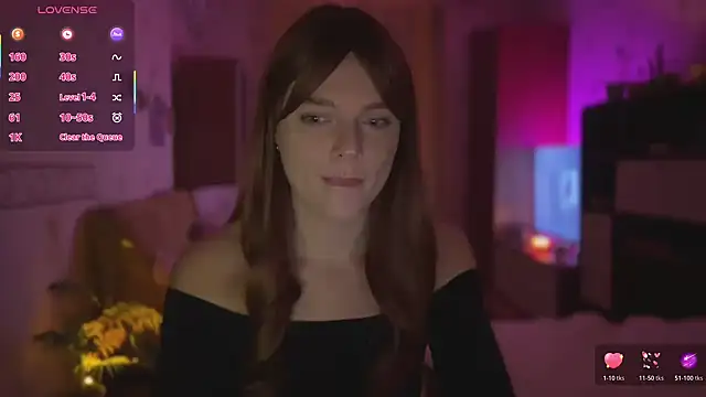 CherryRed Girl online show from November 30, 2025, 8:35 pm