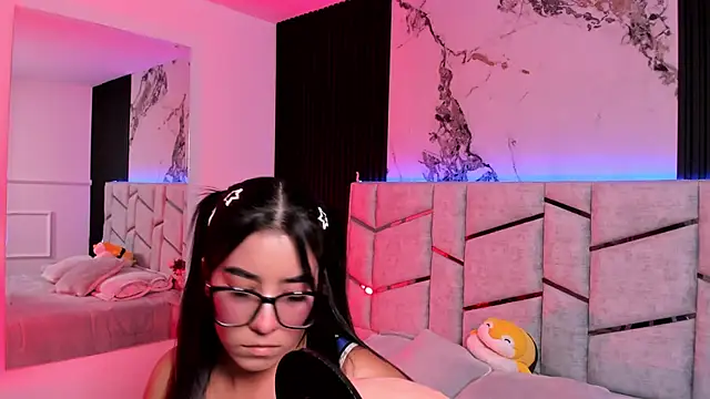 Ibbiebennett online show from October 19, 2025, 4:13 am