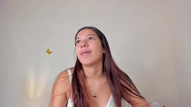 violett 24  online show from October 4, 2025, 7:12 pm