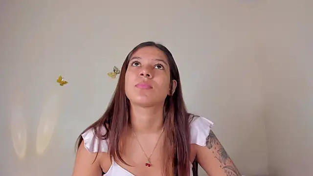 violett 24  online show from October 6, 2025, 11:46 pm