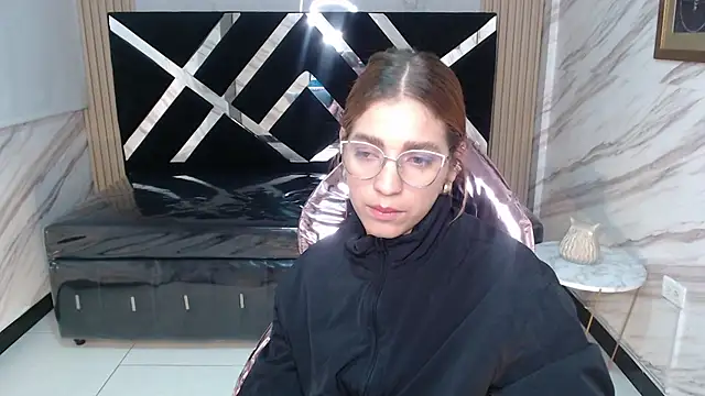 Angeles v online show from March 9, 2025, 12:31 pm