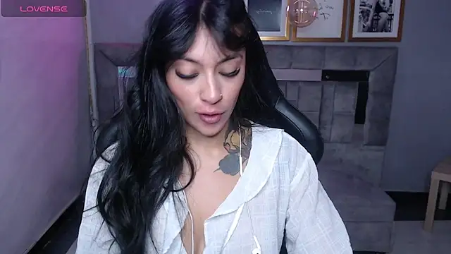 Isabella Collen v online show from September 11, 2025, 1:00 pm