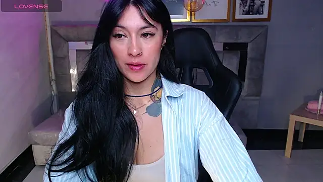 Isabella Collen v online show from October 20, 2025, 1:11 pm