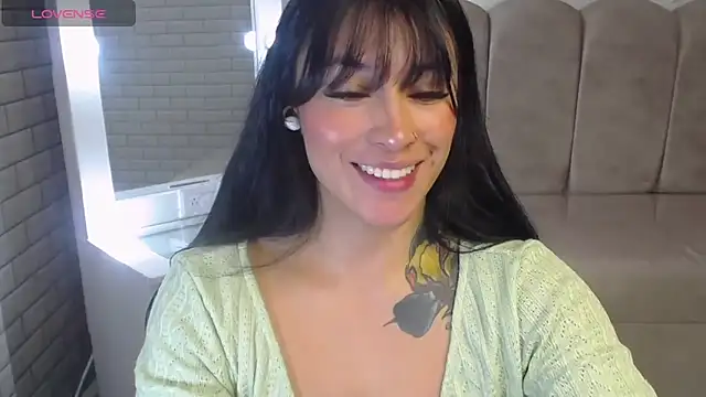 Snapshot of Isabella_Collen_v chatting on April 23, 2026, 1:13 pm Isabella Collen v online show from April 23, 2026, 1:13 pm