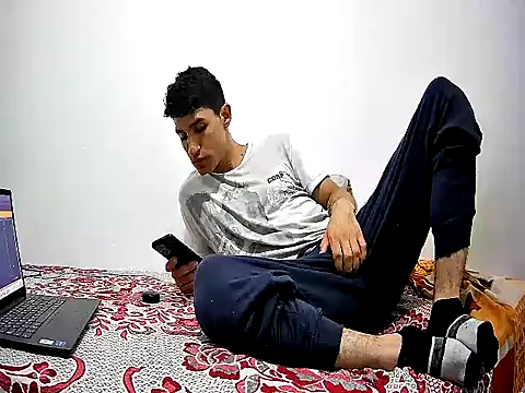 Brian lumper01 online show from March 3, 2025, 10:31 pm