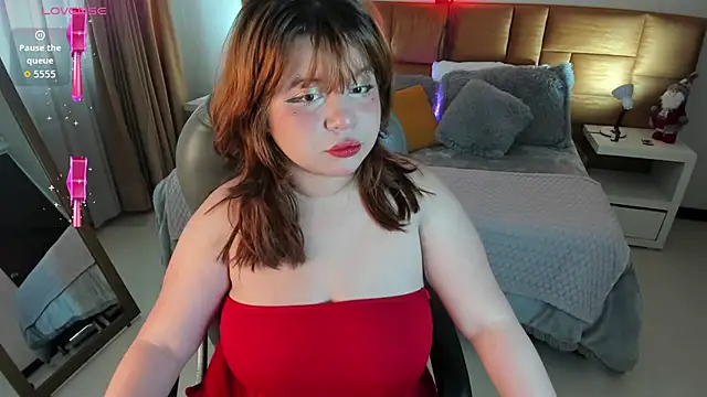 mari caroley6 online show from November 28, 2025, 8:11 pm