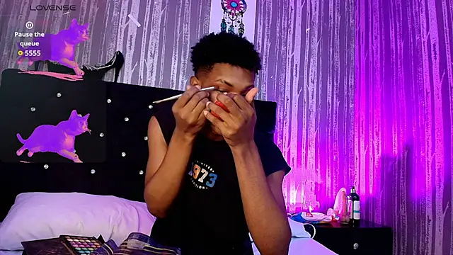 Snapshot of khler_Angelis chatting on November 29, 2025, 1:03 pm khler Angelis online show from November 29, 2025, 1:03 pm