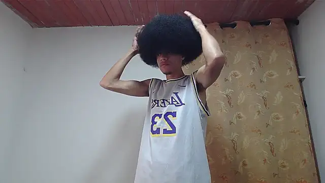 Smith Gael online show from December 15, 2025, 11:09 pm