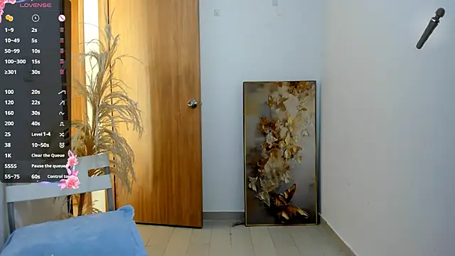 jessyegoldenn online show from March 28, 2026, 7:13 pm