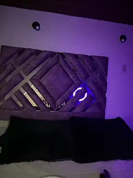 MichelleDiaz Pink online show from October 6, 2025, 6:11 am