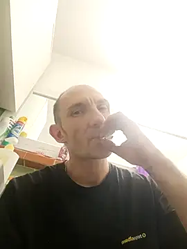 Snapshot of Machura chatting on January 14, 2026, 12:49 am Machura online show from January 14, 2026, 12:49 am