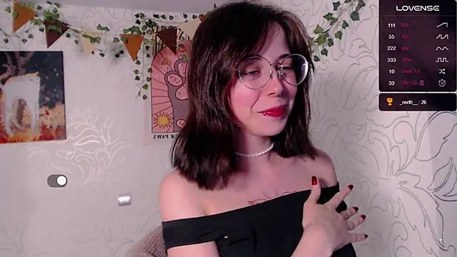  miraclecattt  online show from December 14, 2025, 2:33 pm