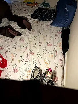 femboybandi online show from January 12, 2026, 1:11 am