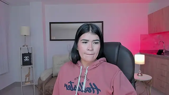 Corina White online show from September 29, 2025, 11:04 am