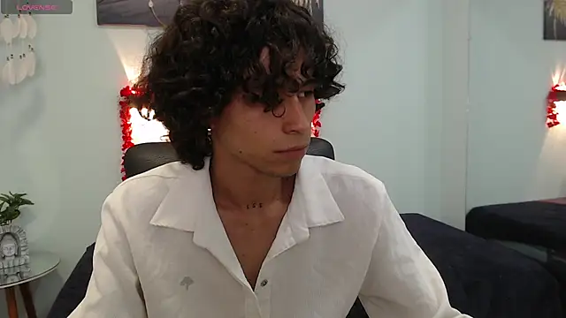 andres ocasio online show from March 3, 2025, 7:06 pm